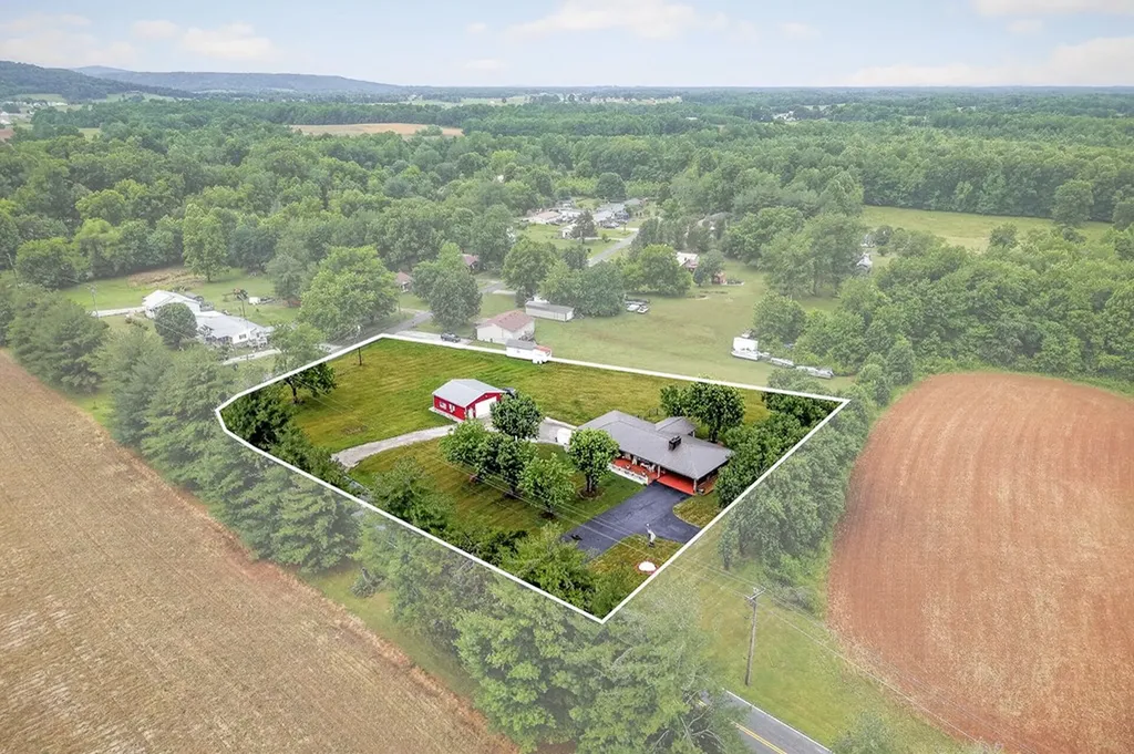 1755 Burgess Falls Road Sparta TN 38583