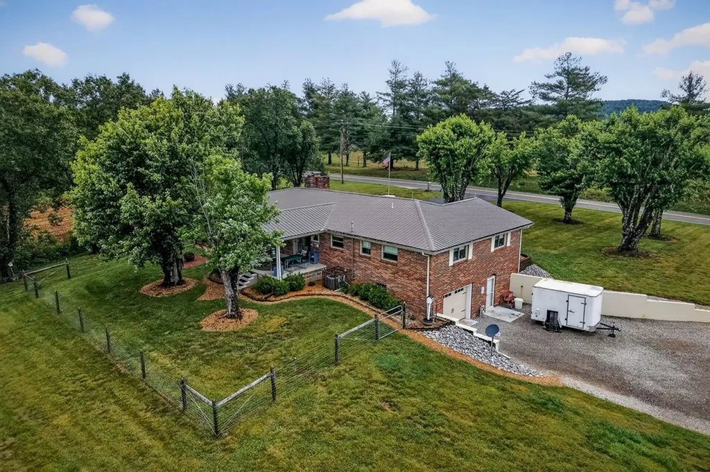 1755 Burgess Falls Road Sparta TN 38583