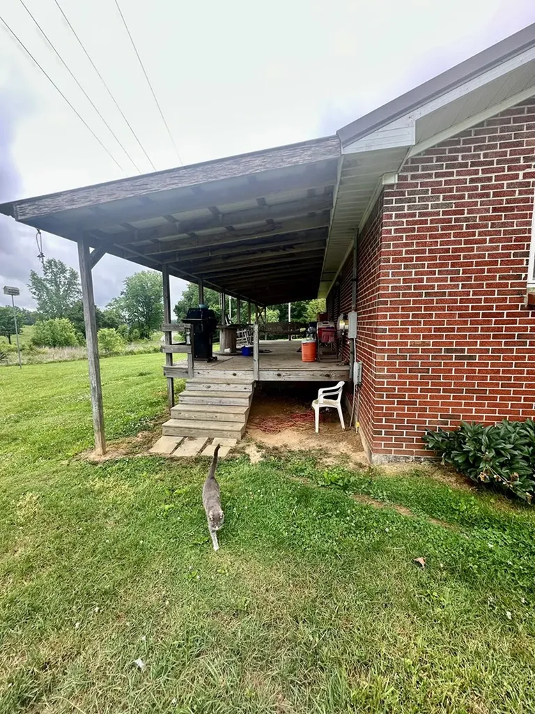1749 Brimstone Creek Road Moss TN 38575