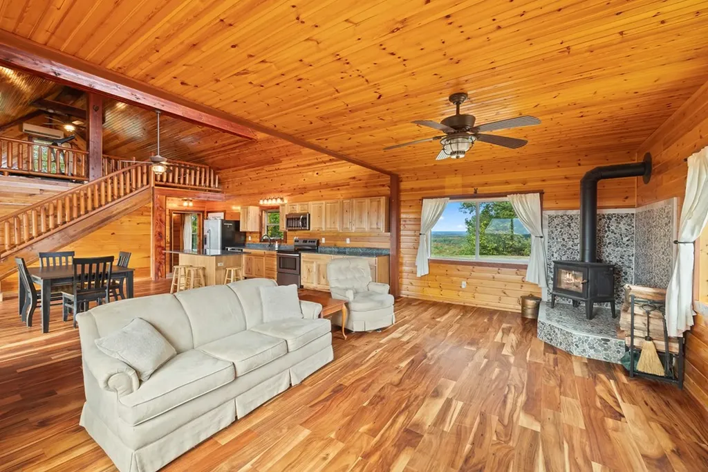 604 Hickory Lane Hilham TN 38568