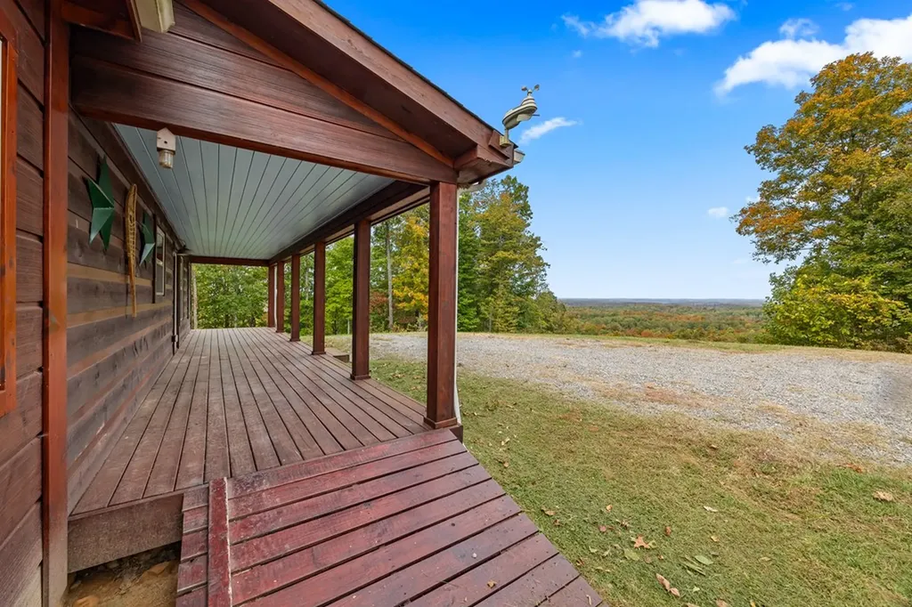 604 Hickory Lane Hilham TN 38568