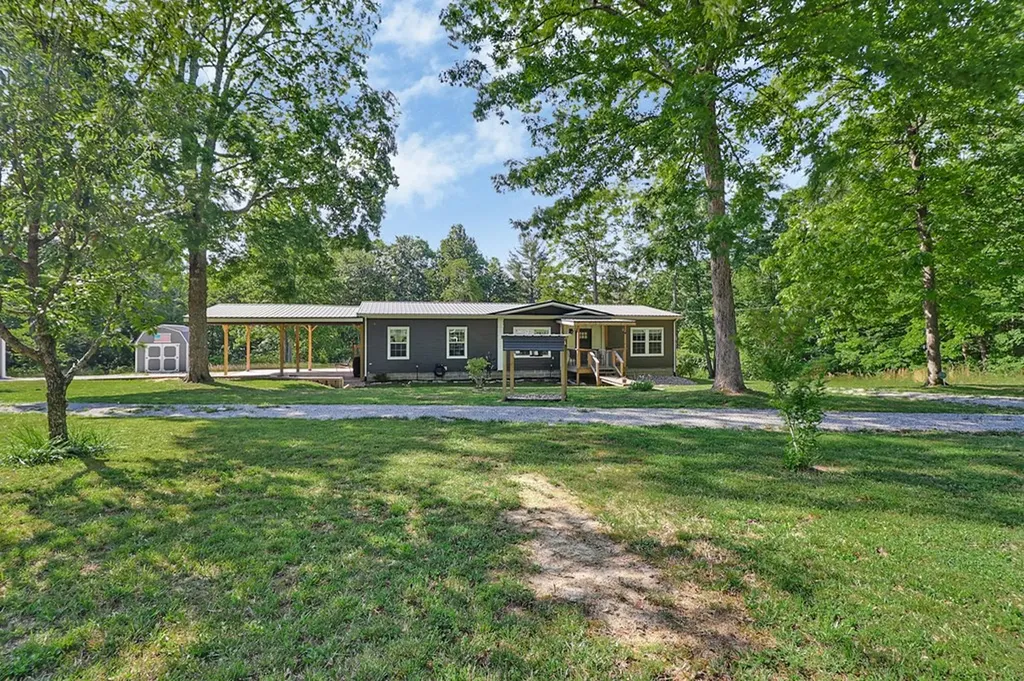 293 Christian Road Crossville TN 38572