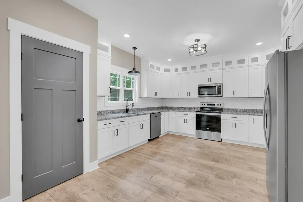 2489 Whispering Oaks Lane Cookeville TN 38501