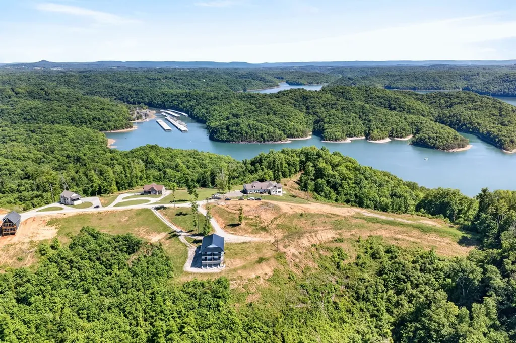 448 Taylor Road Byrdstown TN 38549