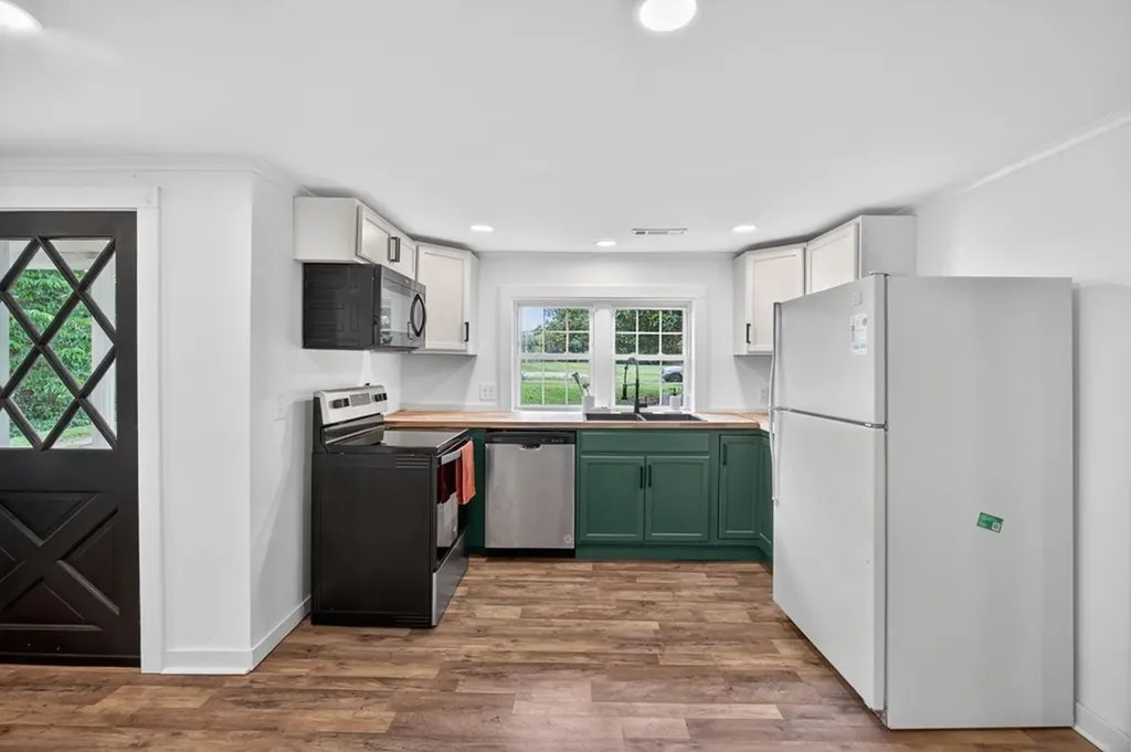 135 Doak Fletcher Allons TN 38501