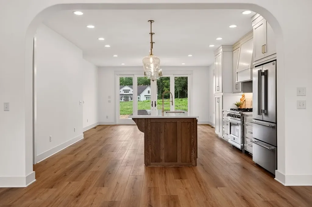 6984 Honeysuckle Trail Baxter TN 38544