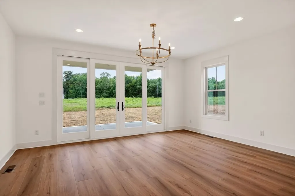 6984 Honeysuckle Trail Baxter TN 38544