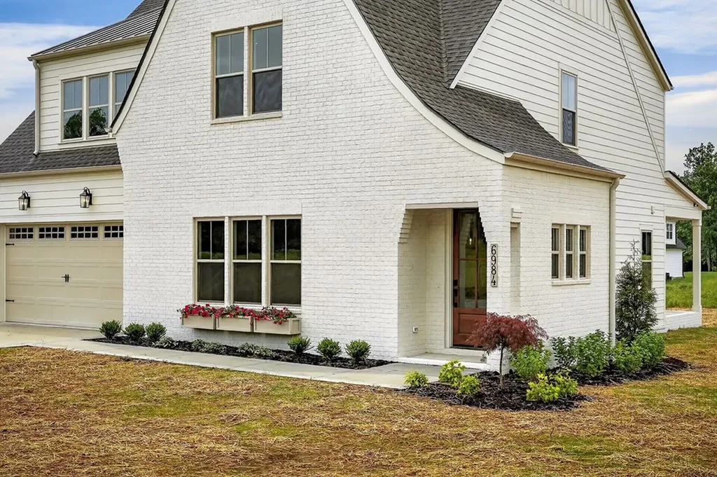 6984 Honeysuckle Trail Baxter TN 38544