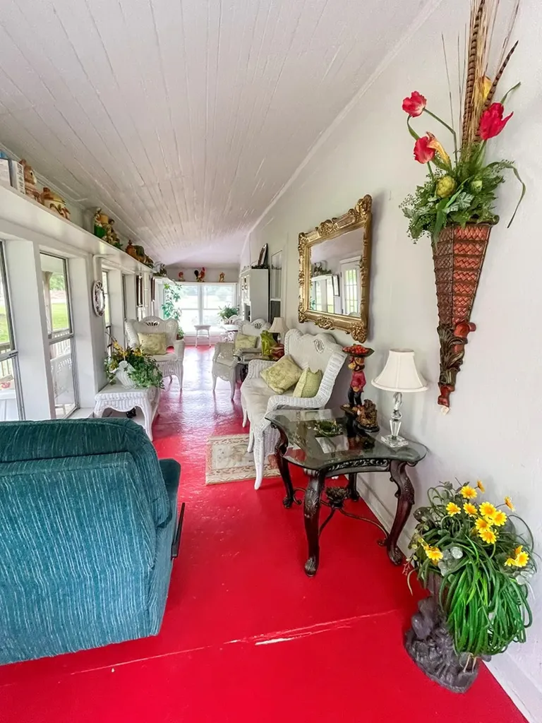 1960 Leffle Webb Road Crossville TN 38572