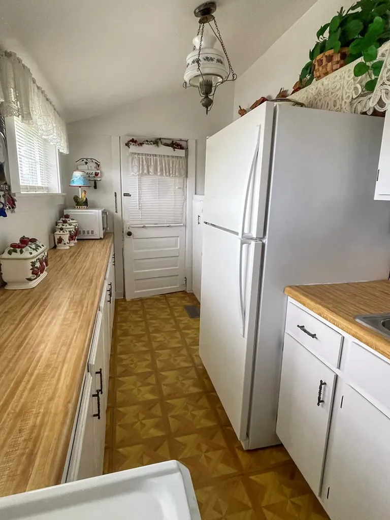 1960 Leffle Webb Road Crossville TN 38572