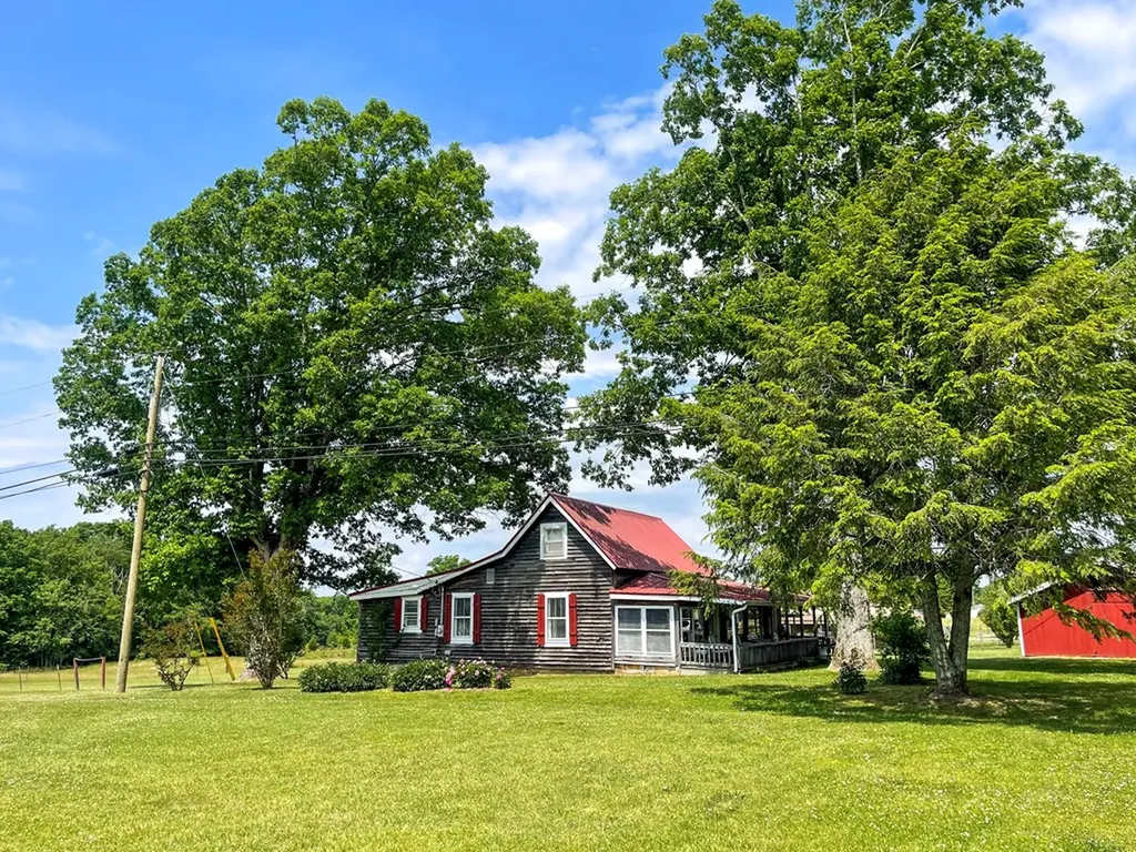 1960 Leffle Webb Road Crossville TN 38572