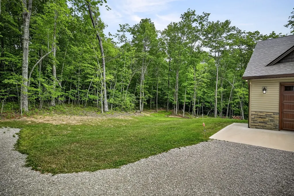 1507 E Overlook Road Monterey TN 38574