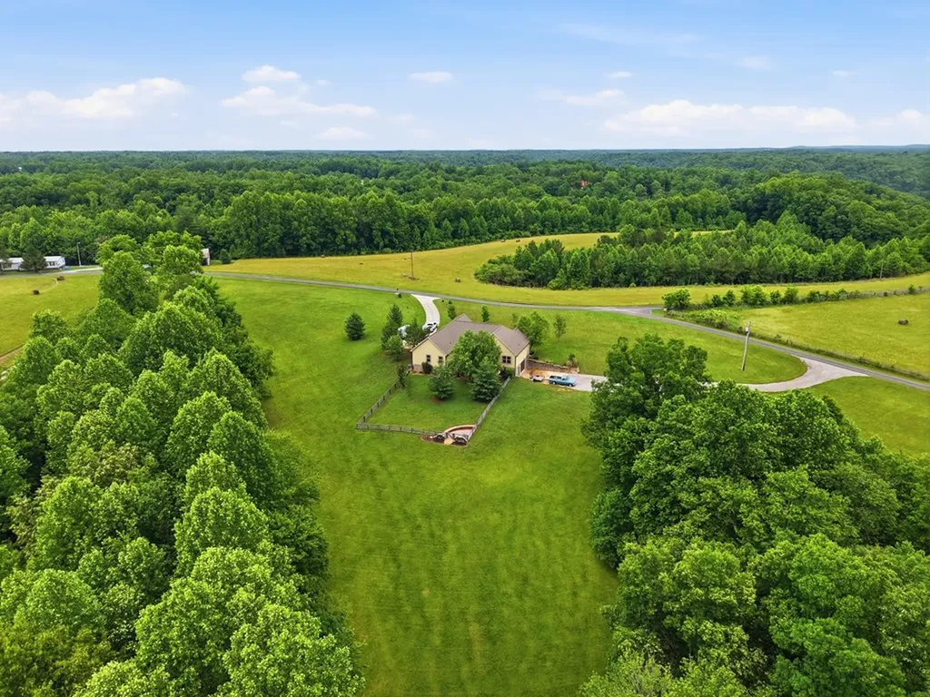 5277 Herrens Chapel Road Silver Point TN 38582