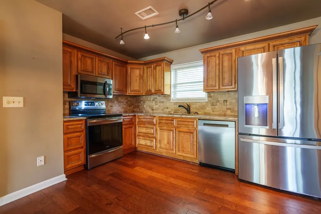 390 S Old Kentucky Road Cookeville TN 38501