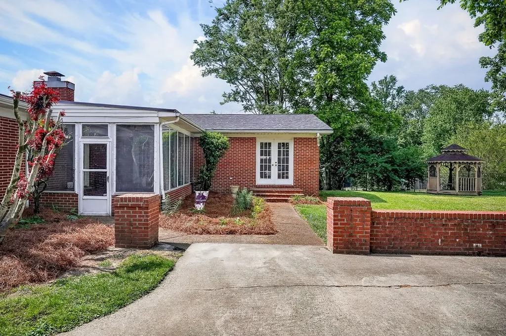 312 N Jefferson Avenue Cookeville TN 38501
