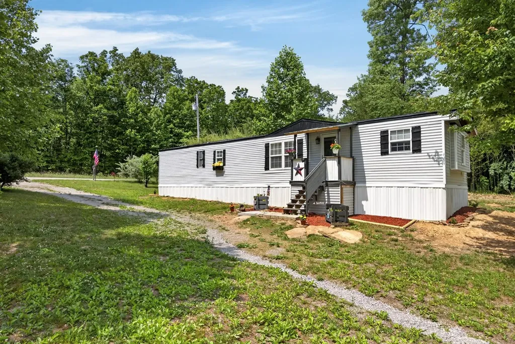 420 Oneida Lane Wilder TN 38589