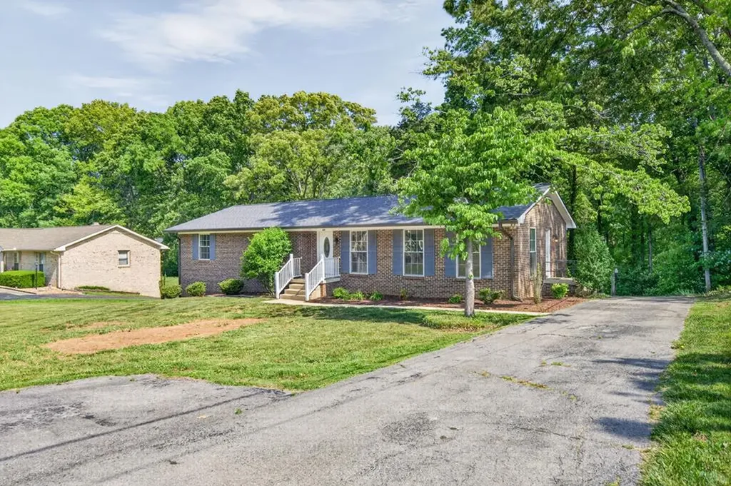 851 Lone Oak Drive Cookeville TN 38501