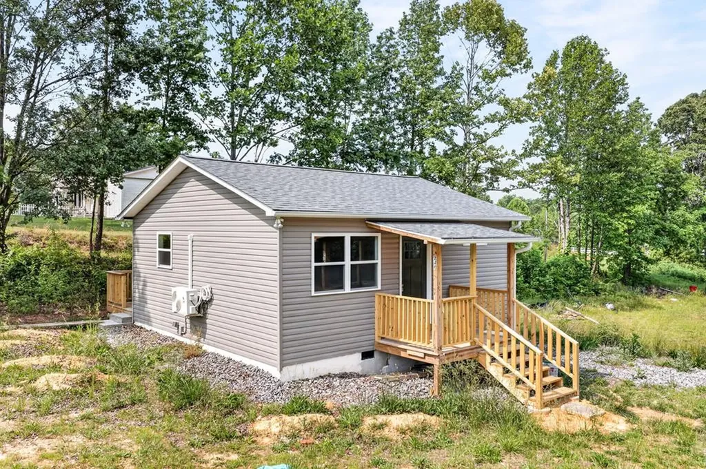 244 County Farm Cookeville TN 8501