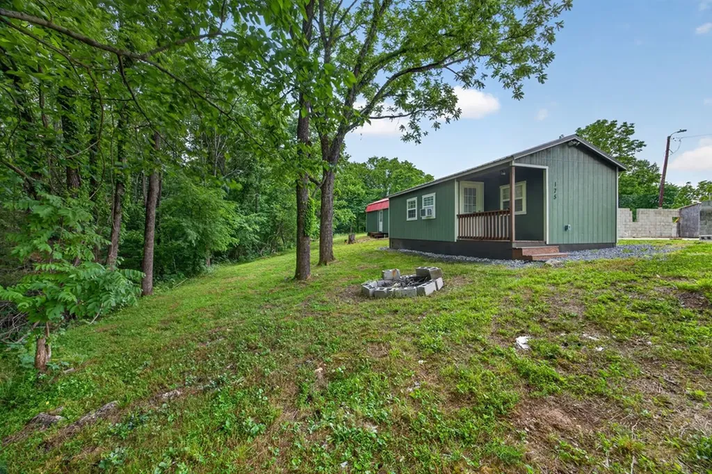 175 Harris Lane Cookeville TN 38501