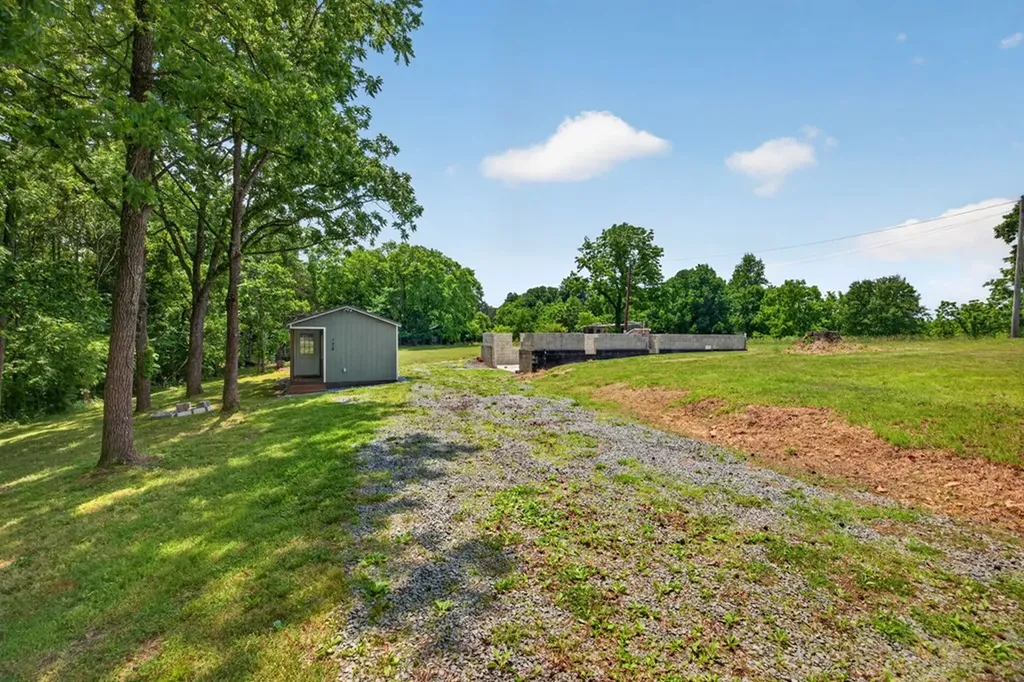 175 Harris Lane Cookeville TN 38501