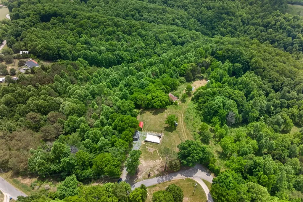 175 Harris Lane Cookeville TN 38501