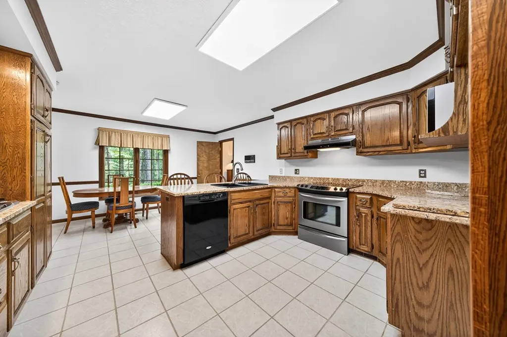 555 S Maple Cookeville TN 38501