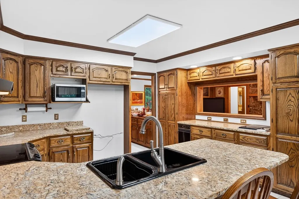 555 S Maple Cookeville TN 38501