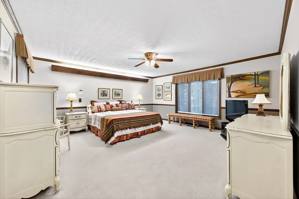 555 S Maple Cookeville TN 38501