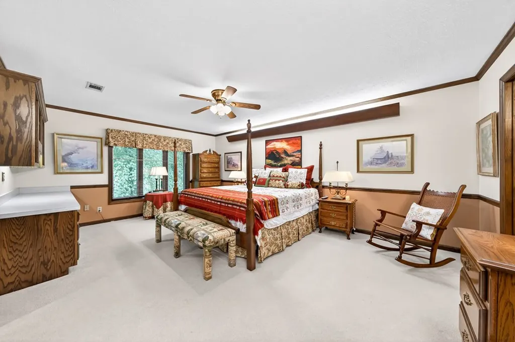 555 S Maple Cookeville TN 38501