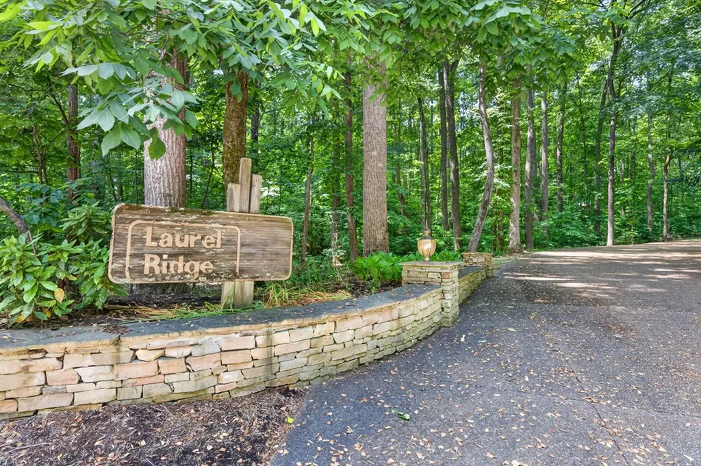 555 S Maple Cookeville TN 38501