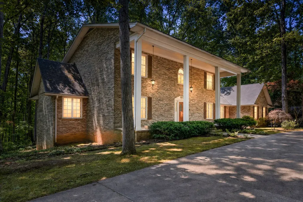 555 S Maple Cookeville TN 38501