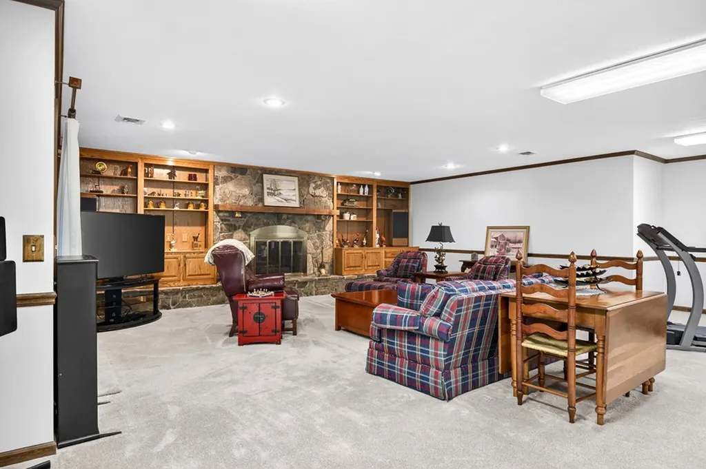 555 S Maple Cookeville TN 38501