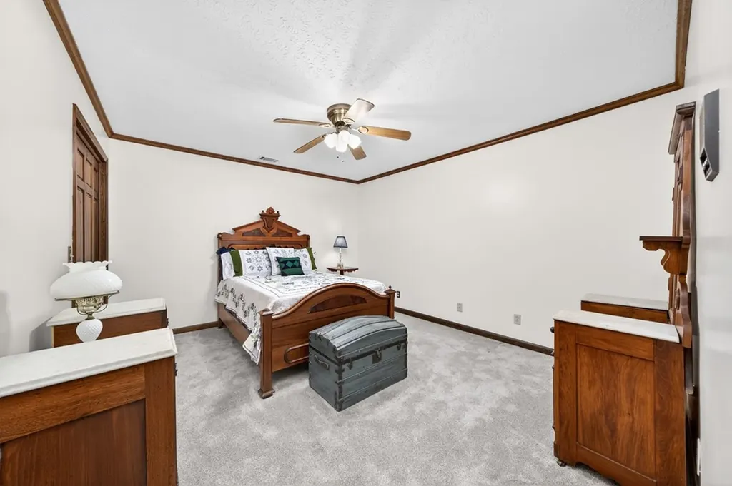 555 S Maple Cookeville TN 38501