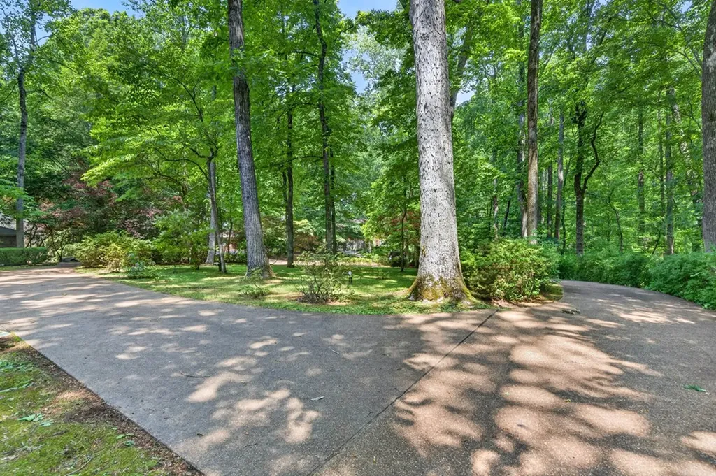 555 S Maple Cookeville TN 38501