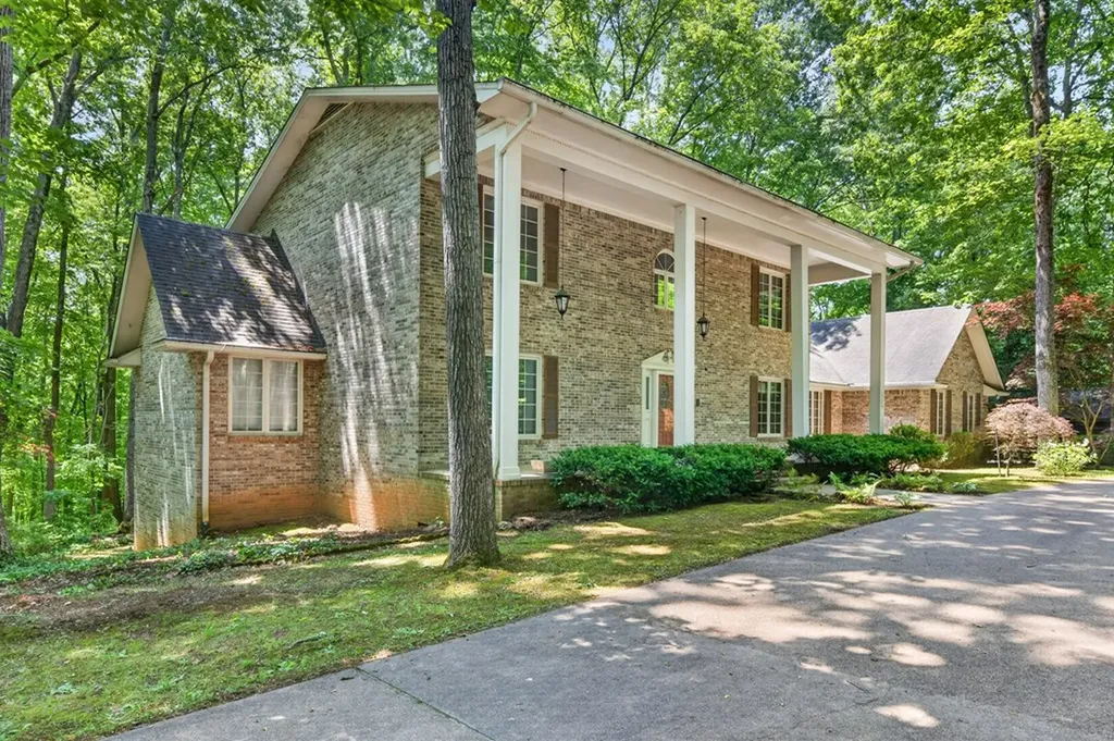 555 S Maple Cookeville TN 38501