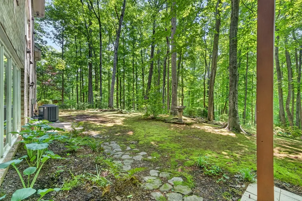 555 S Maple Cookeville TN 38501