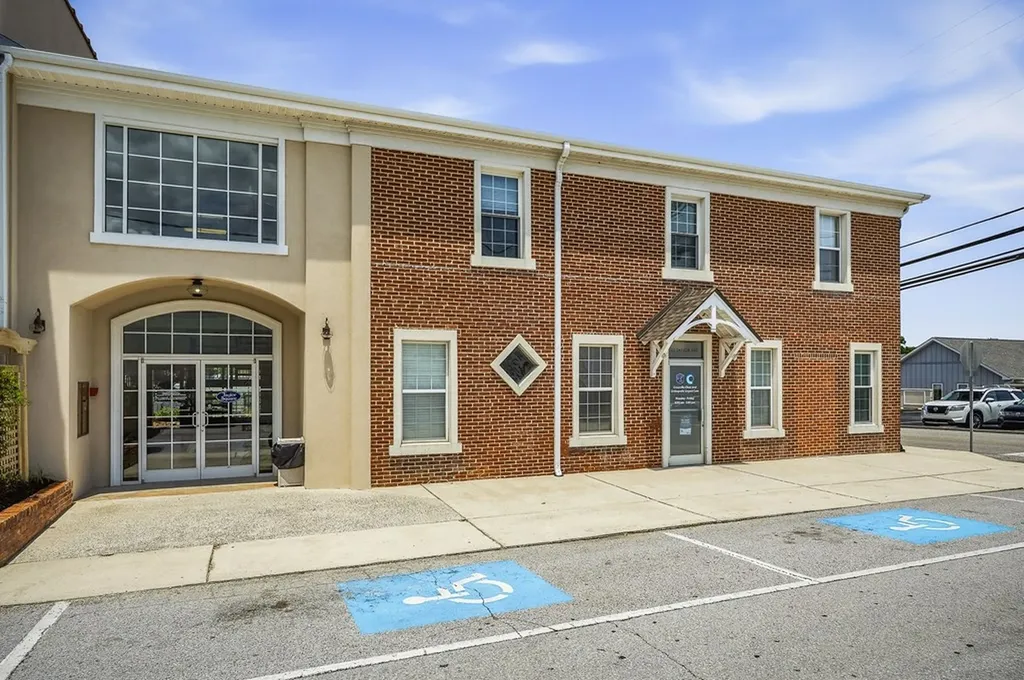 29 Taylor Avenue Crossville TN 38555