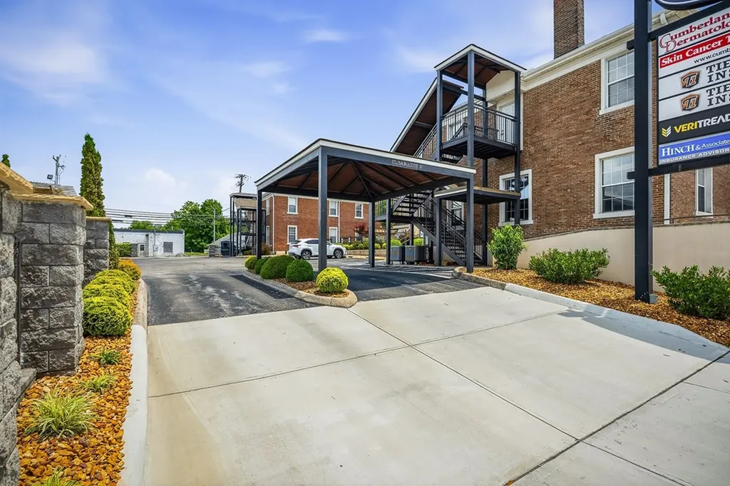29 Taylor Avenue Crossville TN 38555