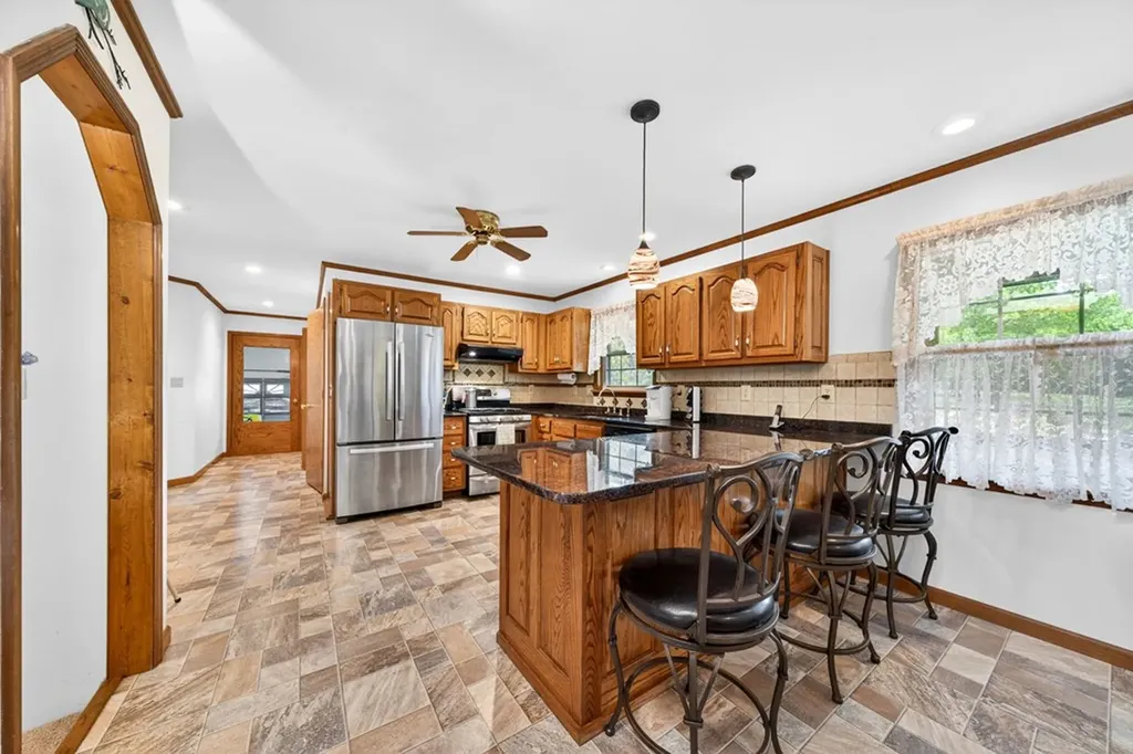 25 Old Kentucky Stock Road Crossville TN 38571