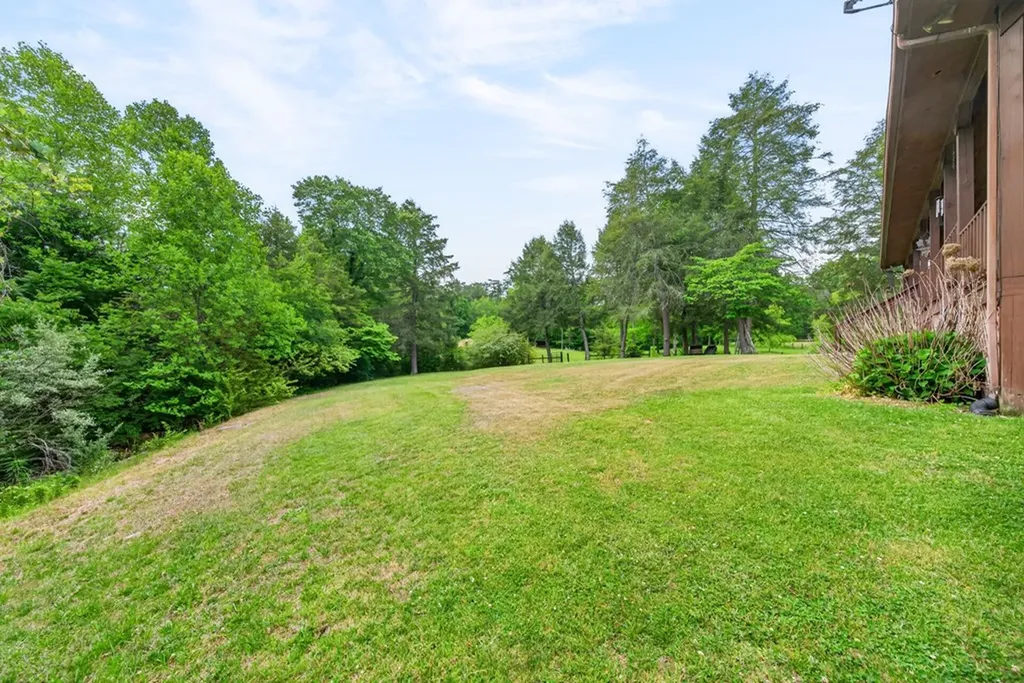25 Old Kentucky Stock Road Crossville TN 38571