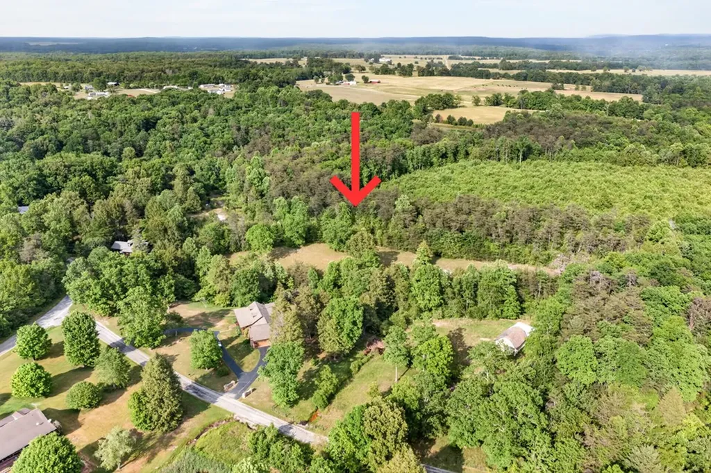 25 Old Kentucky Stock Road Crossville TN 38571