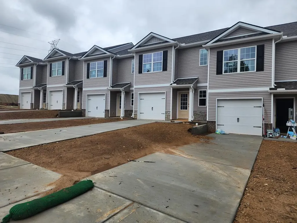 261 Dale Mires Lane Baxter TN 38544
