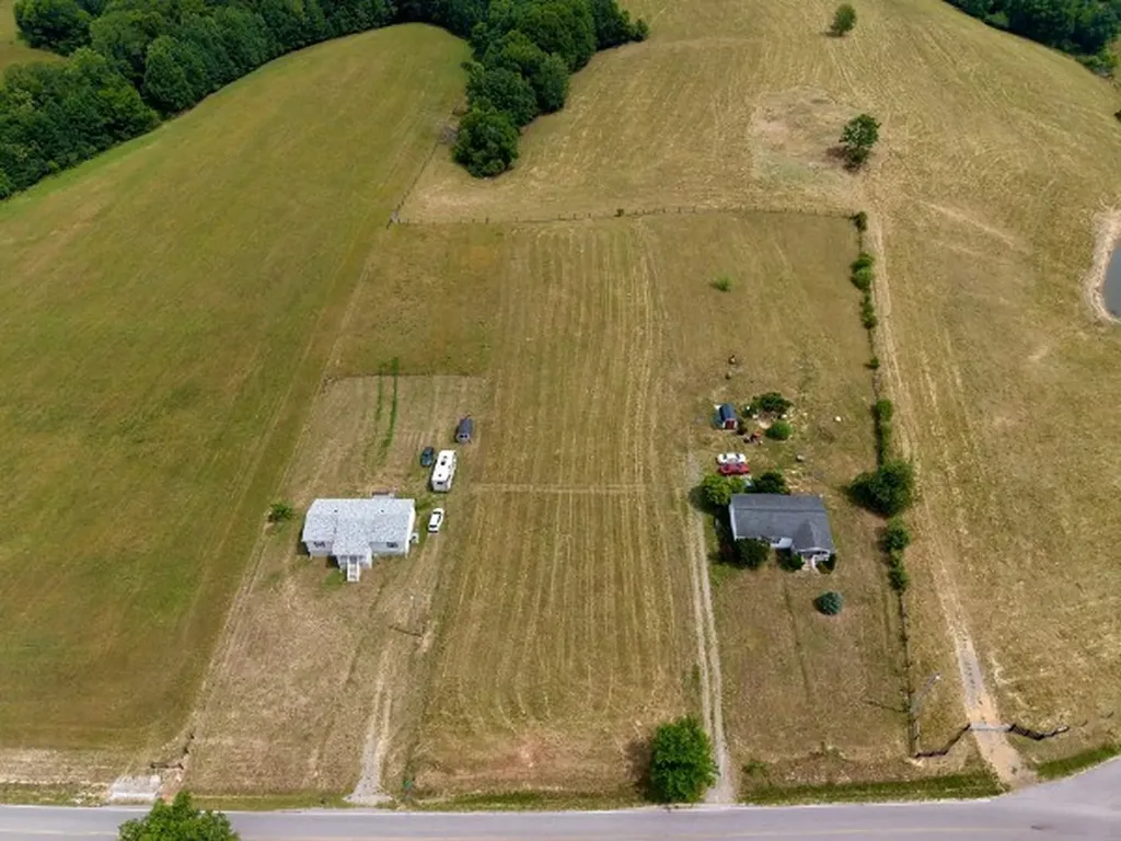 1231 Pumpkintown Road Red Boiling Springs TN 37150