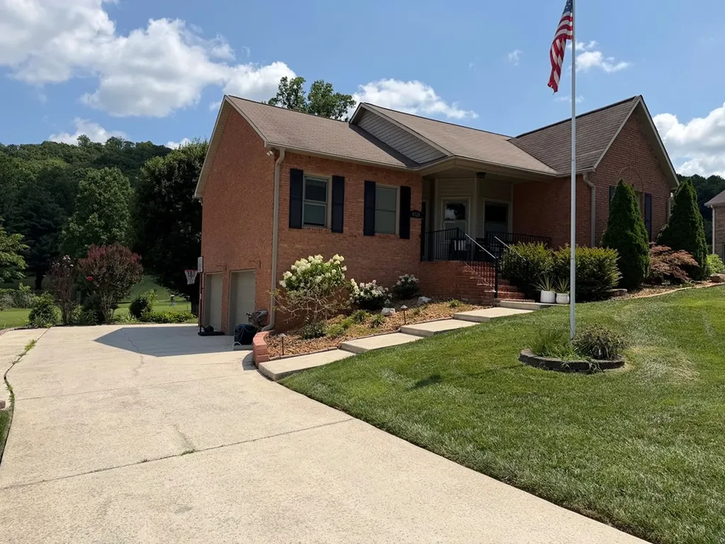 4328 Plantation Drive Cookeville TN 38506