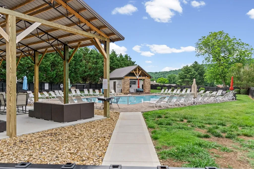 4328 Plantation Drive Cookeville TN 38506