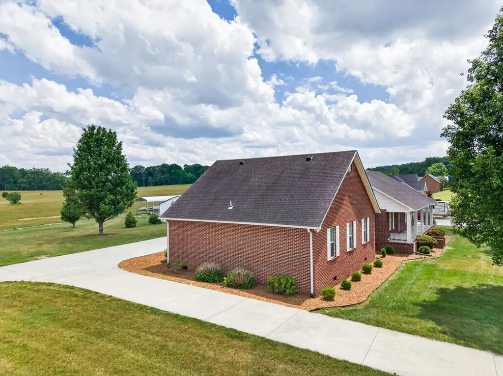 826 Boatman Road Cookeville TN 38506-3306