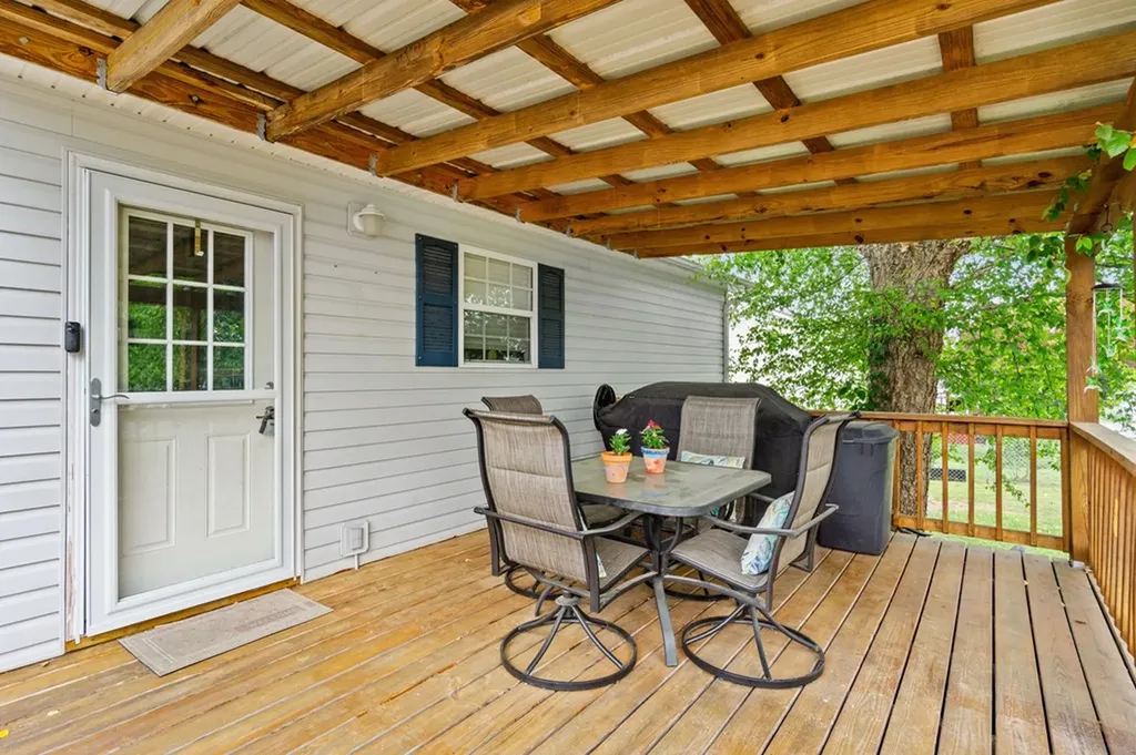 399 Okalona Road Livingston TN 38570