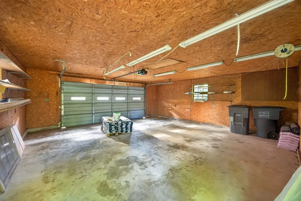 1342 Holladay Cookeville TN 38501