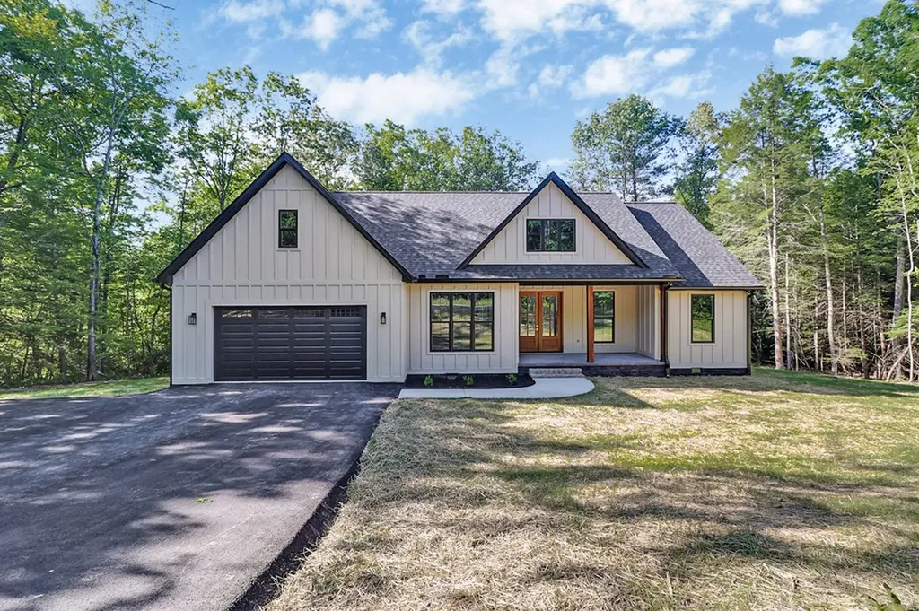 1452 Model Farm Road Jamestown TN 38556