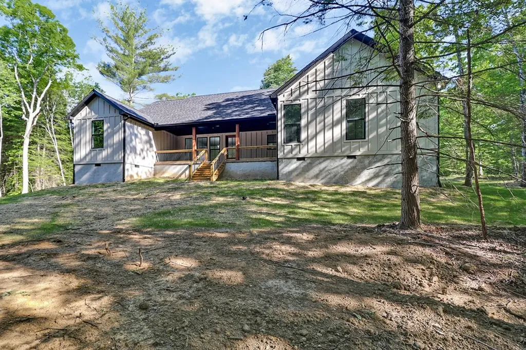 1452 Model Farm Road Jamestown TN 38556